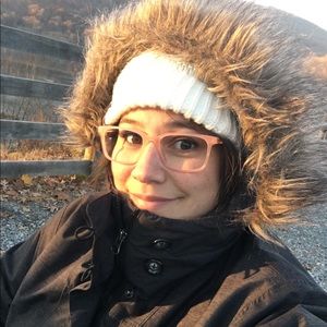 Meet your Posher, Hannah